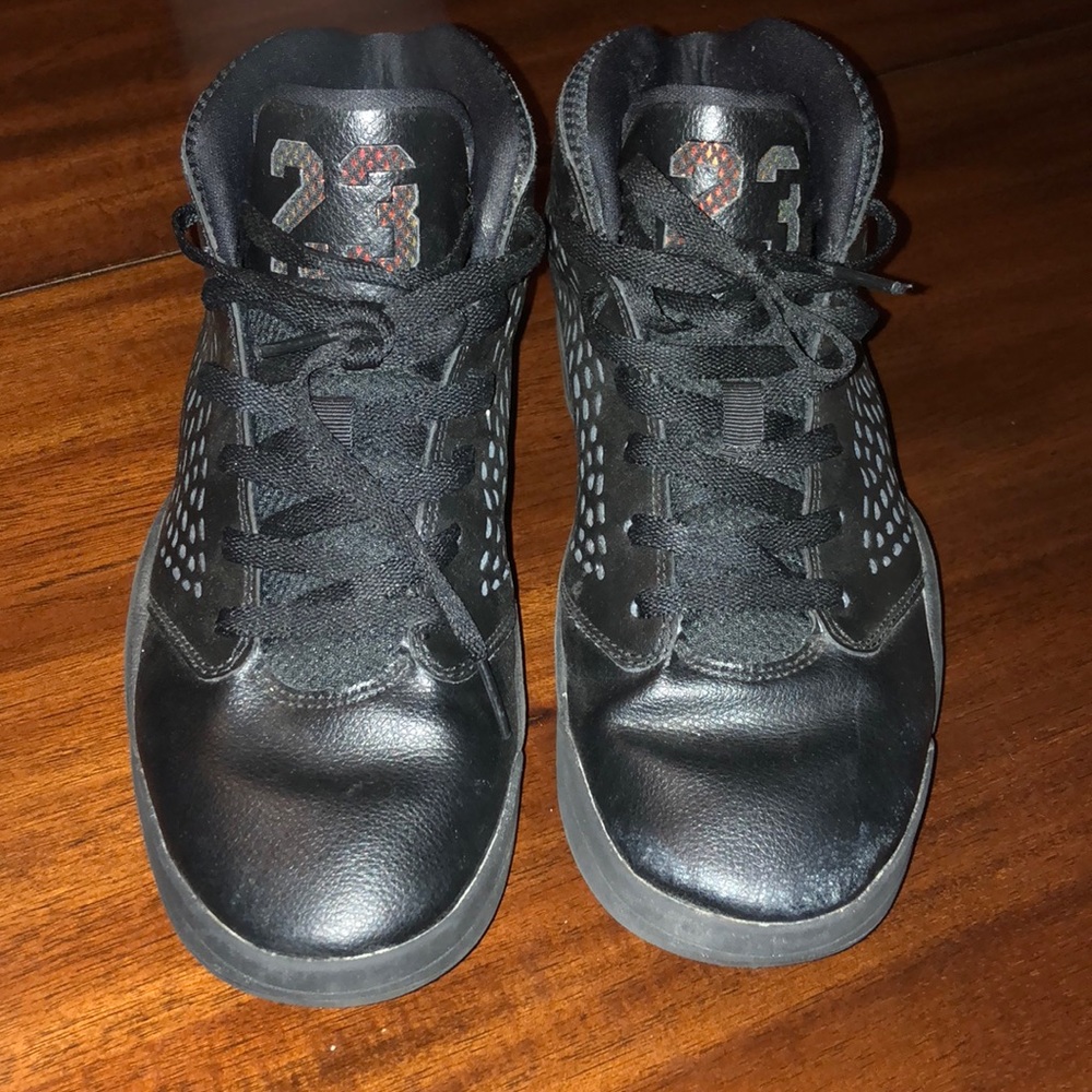 Black Jordan Low top sneakers
